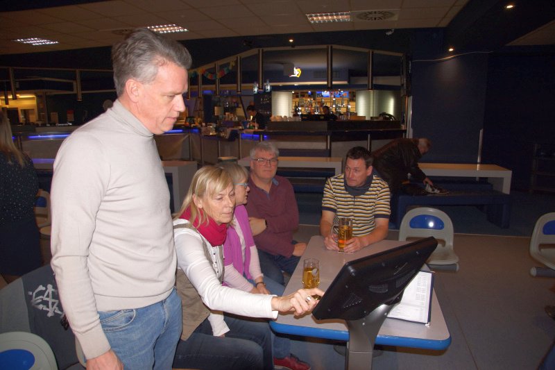 _winterbowling_07.jpg